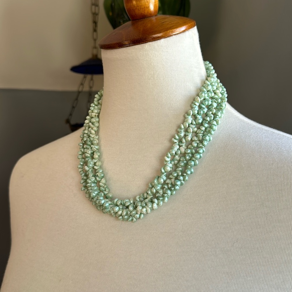 Green Pikake & Limpet Shell Necklace